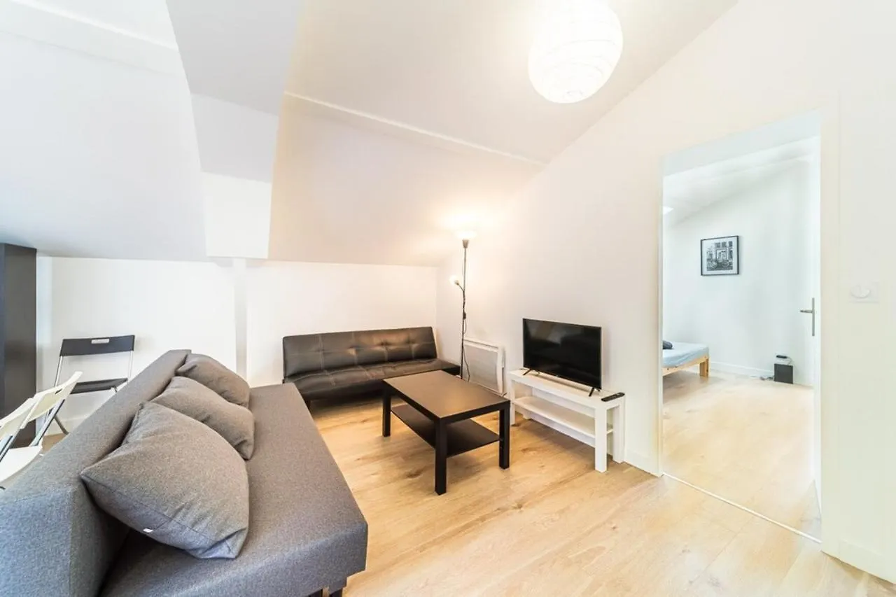 Le Pelisson 6 People Functional Gratte Ciel Apartment Villeurbanne